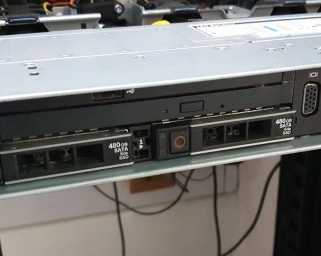 server computer clean
